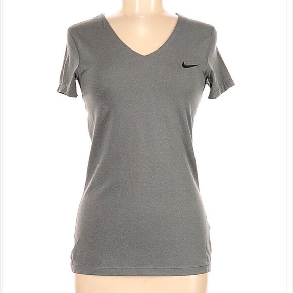 Nike Gray Performance Active T-Shirt Size M - Picture 1 of 3